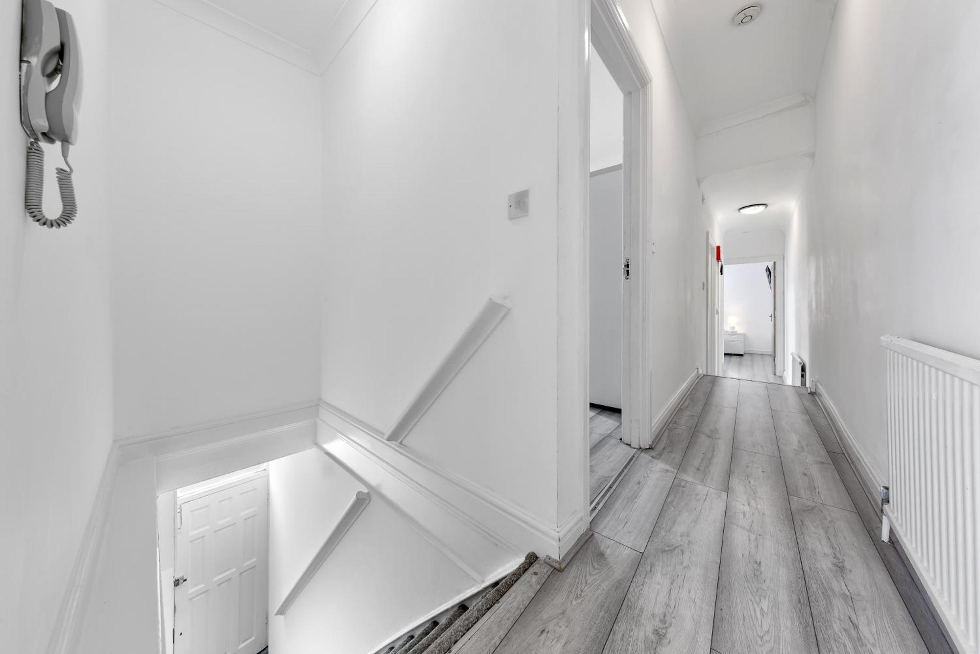 Apartment Hype - 10 Mins To Stadium - Sleeps 8 *