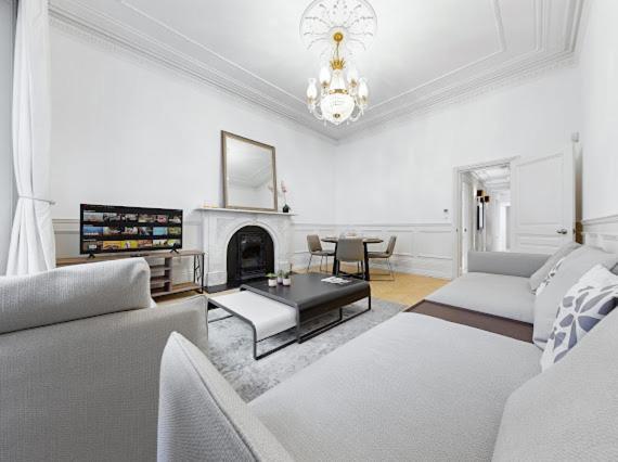 Casa Chelsea Lux 2 Bed Lejlighed *