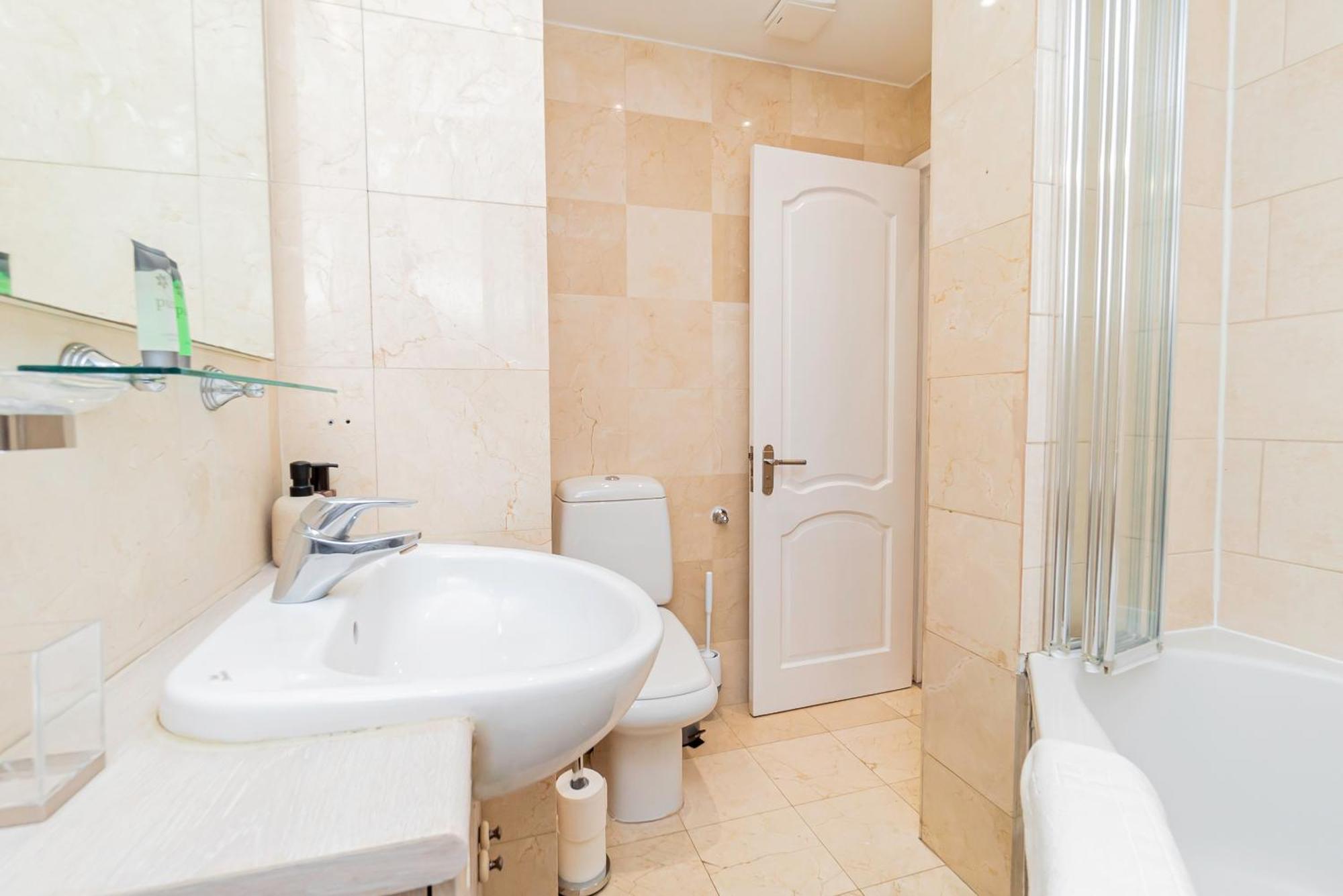 Lejlighed Chic 2 Bedrooms 2 Bathrooms At Kensington *