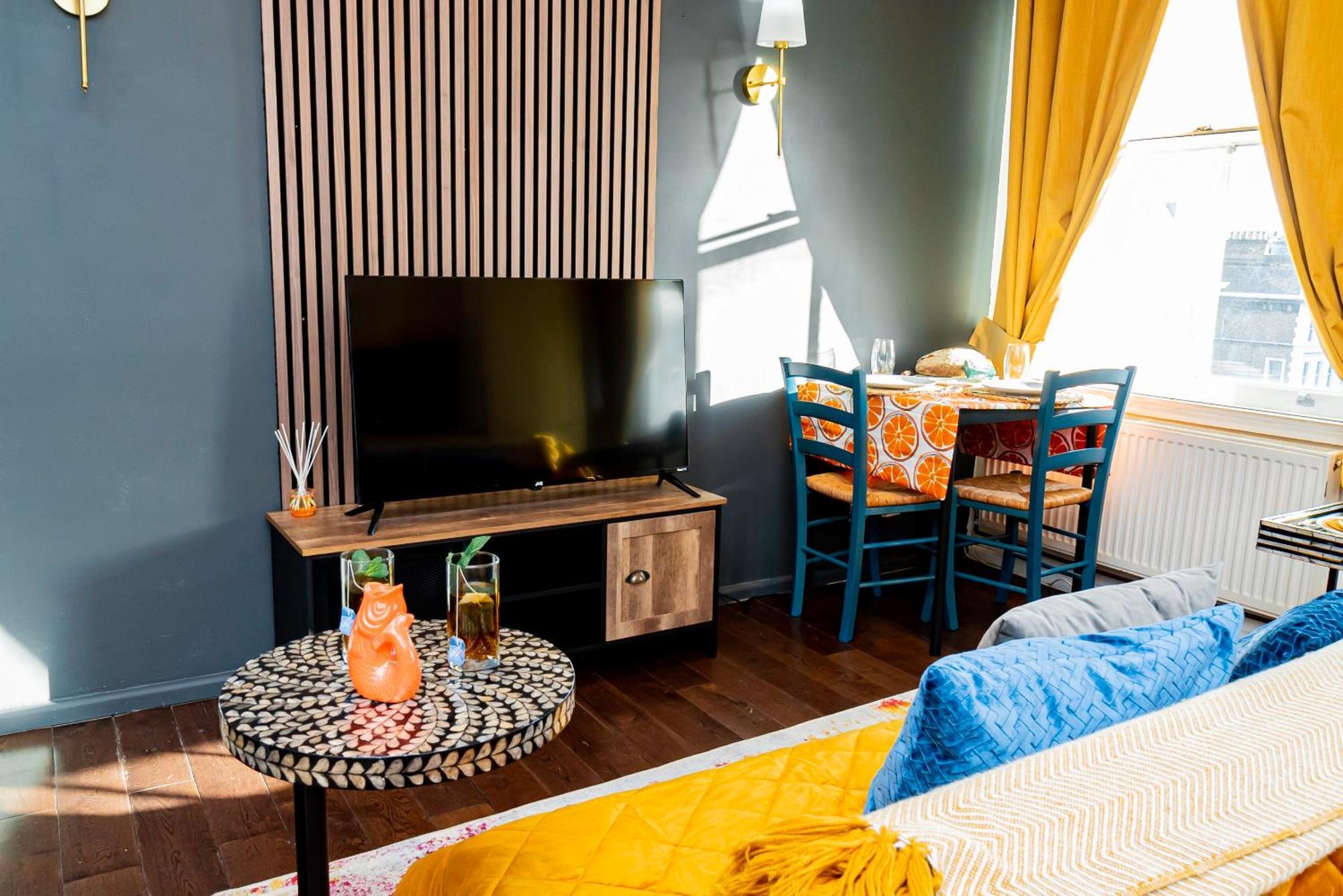Chic 2 Bedrooms 2 Bathrooms At Kensington Lejlighed