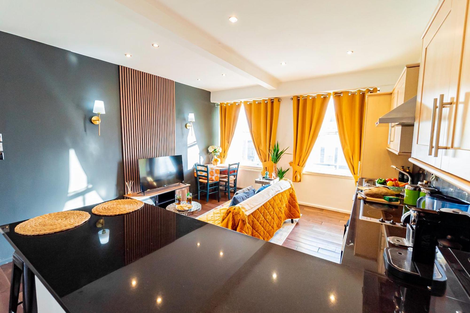 Chic 2 Bedrooms 2 Bathrooms At Kensington Lejlighed *