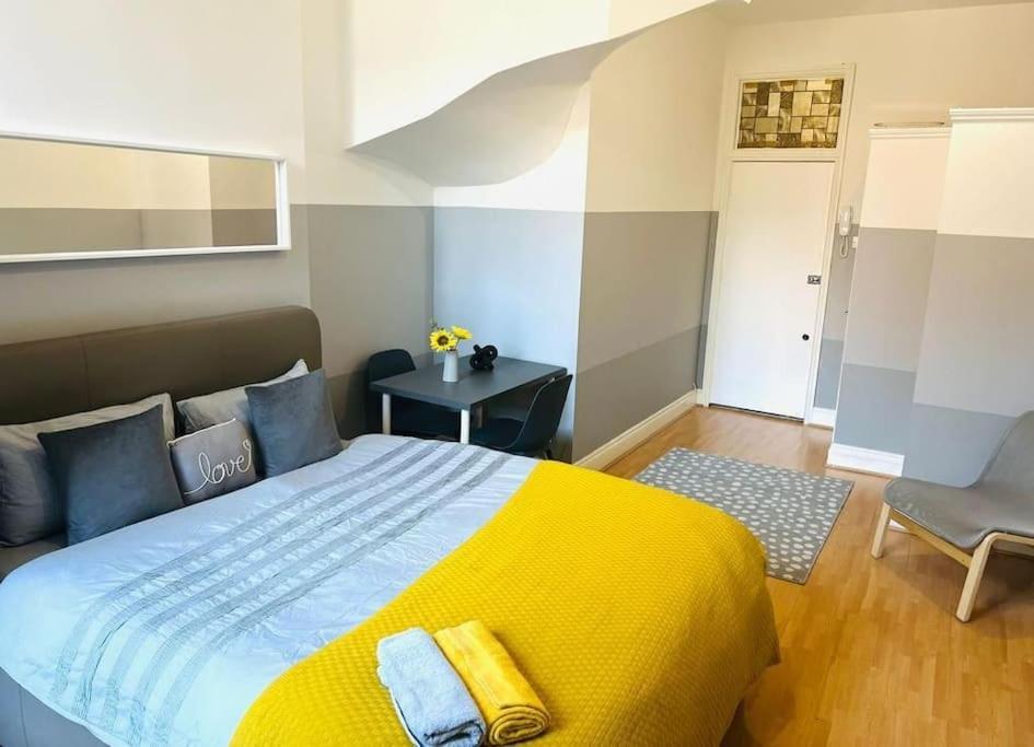 The Location, Distance Walking King's Cross Station Appartement Londen