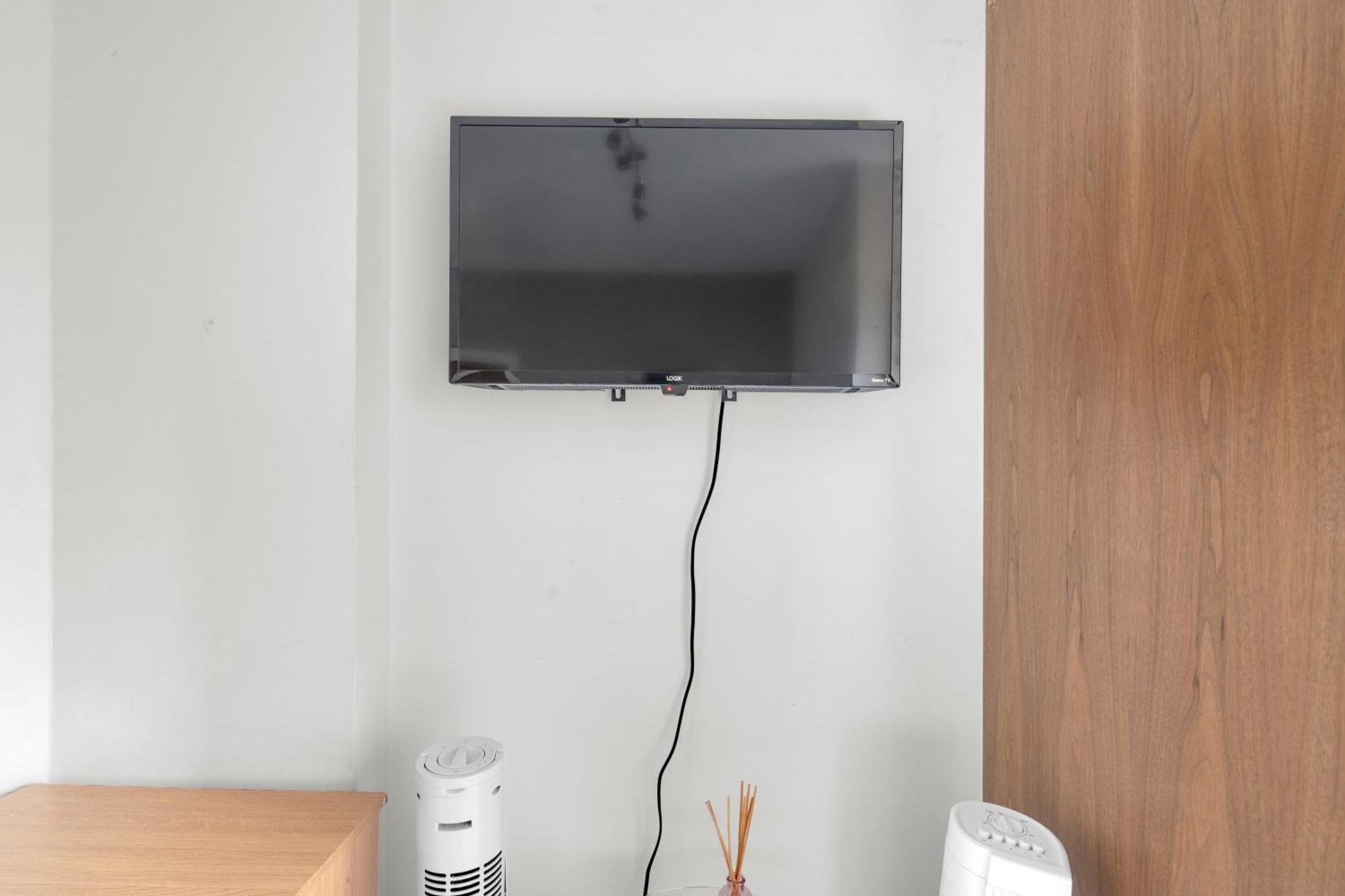 Lägenhet Very Central,1gb Fibre Wifi, 2min To Tube & Heathrow, Free Coffee, Milk & Snacks, 2 New Tvs & Sofabed *