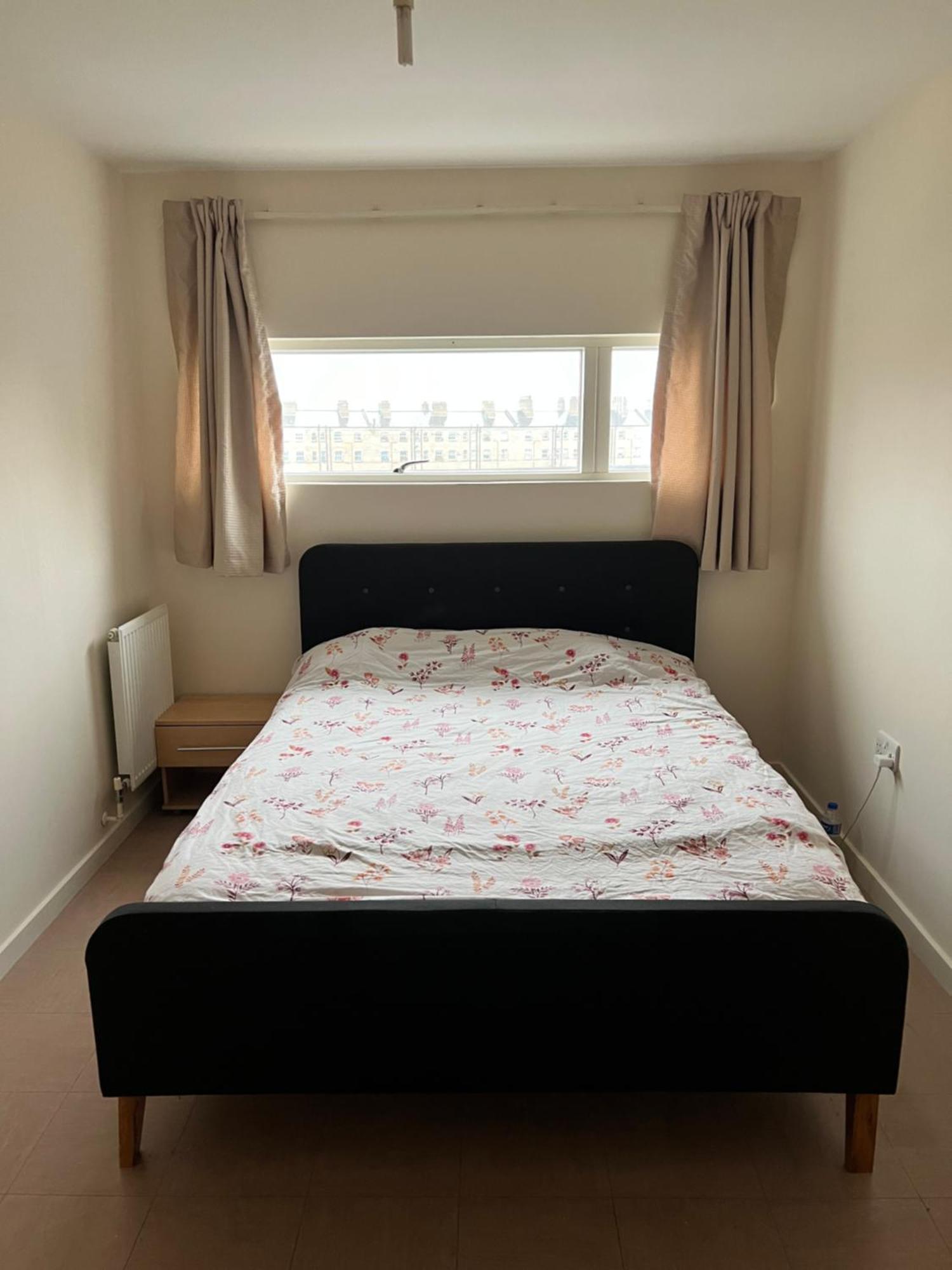 Only Steps From Buckingham Palace And Big Ben Londra
