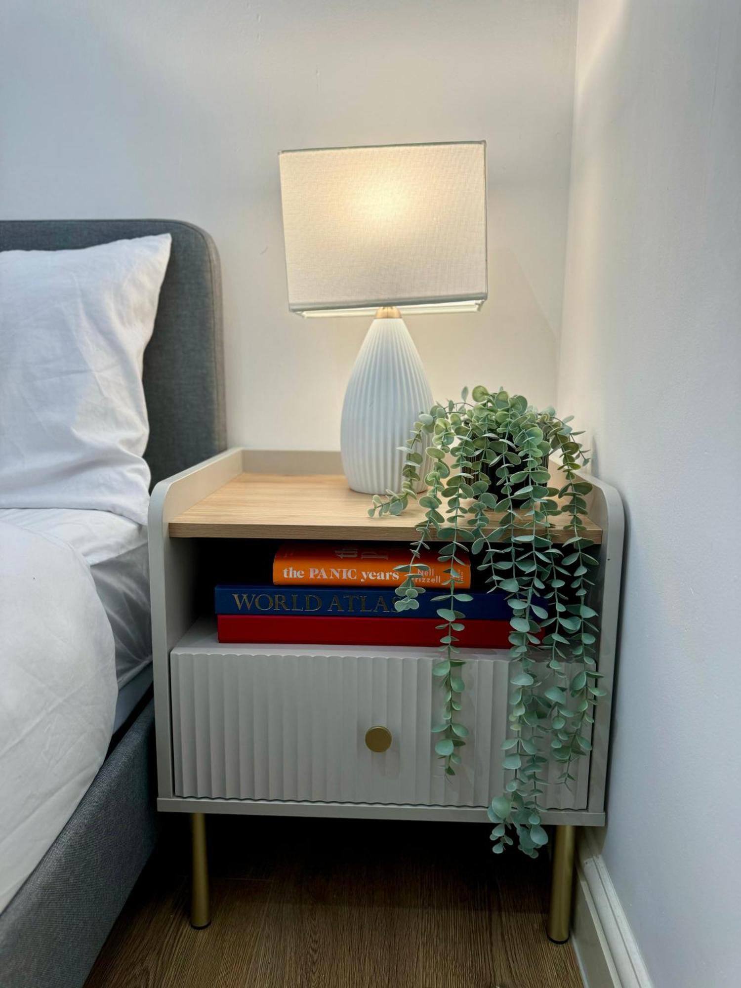 2br L 2ba With Patio-sleep 6 Appartement Londres