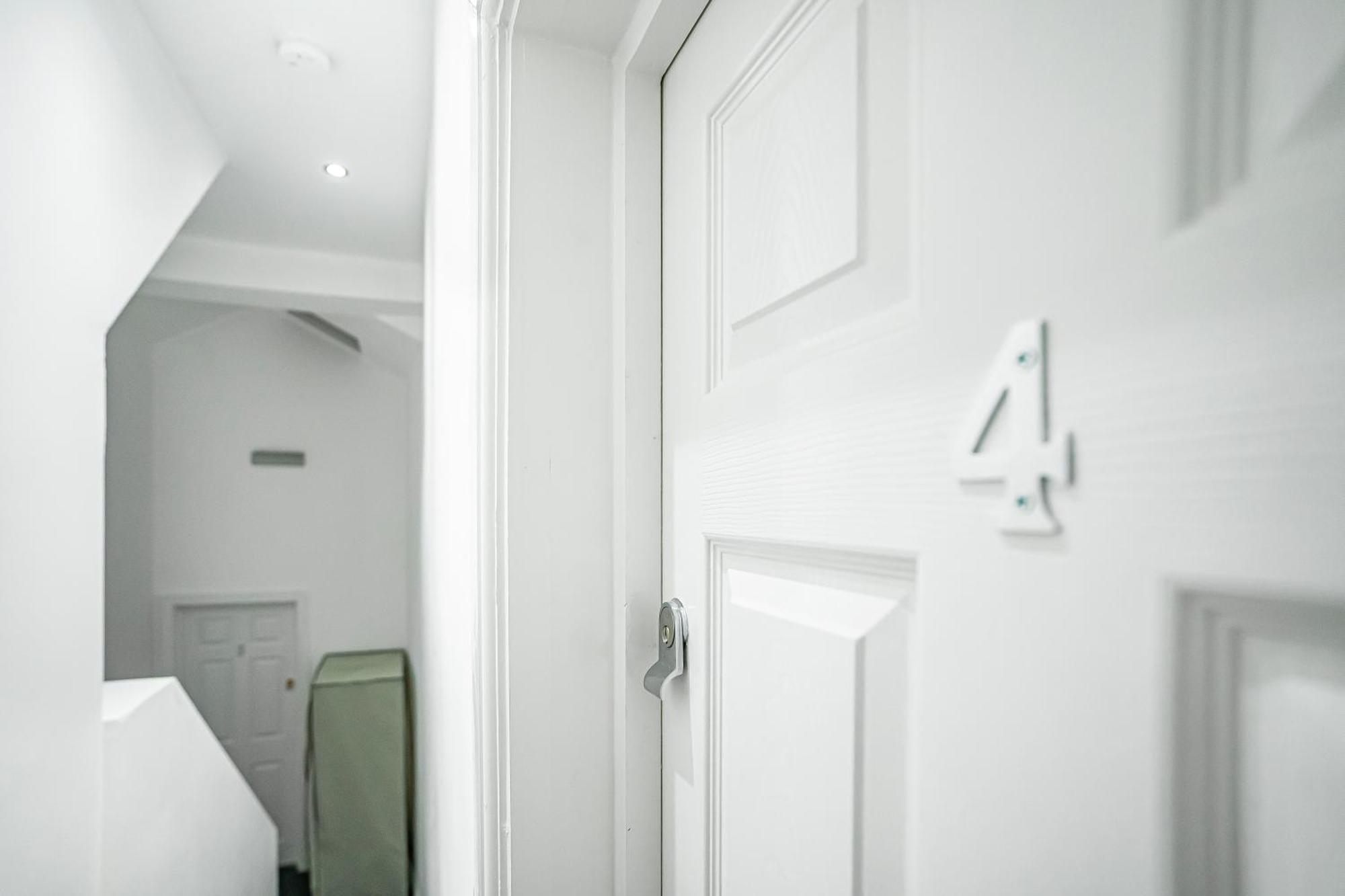 Modern With Free Wifi Appartement Londen