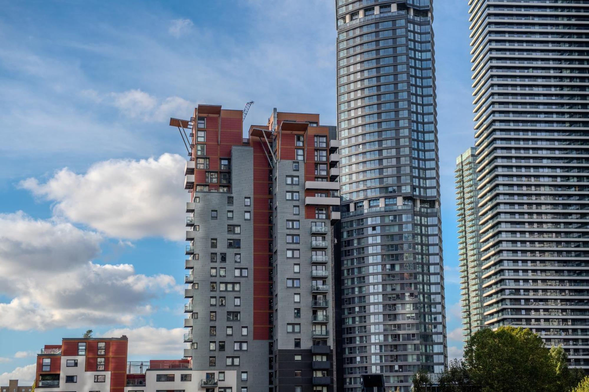 Luxury Cosy With Stunning Skyline Views! Lejlighed