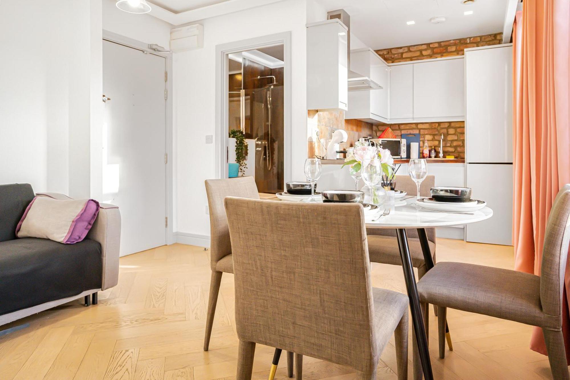 Stylish Modern By Livestay Short Lets & Serviced Nw6 Appartement