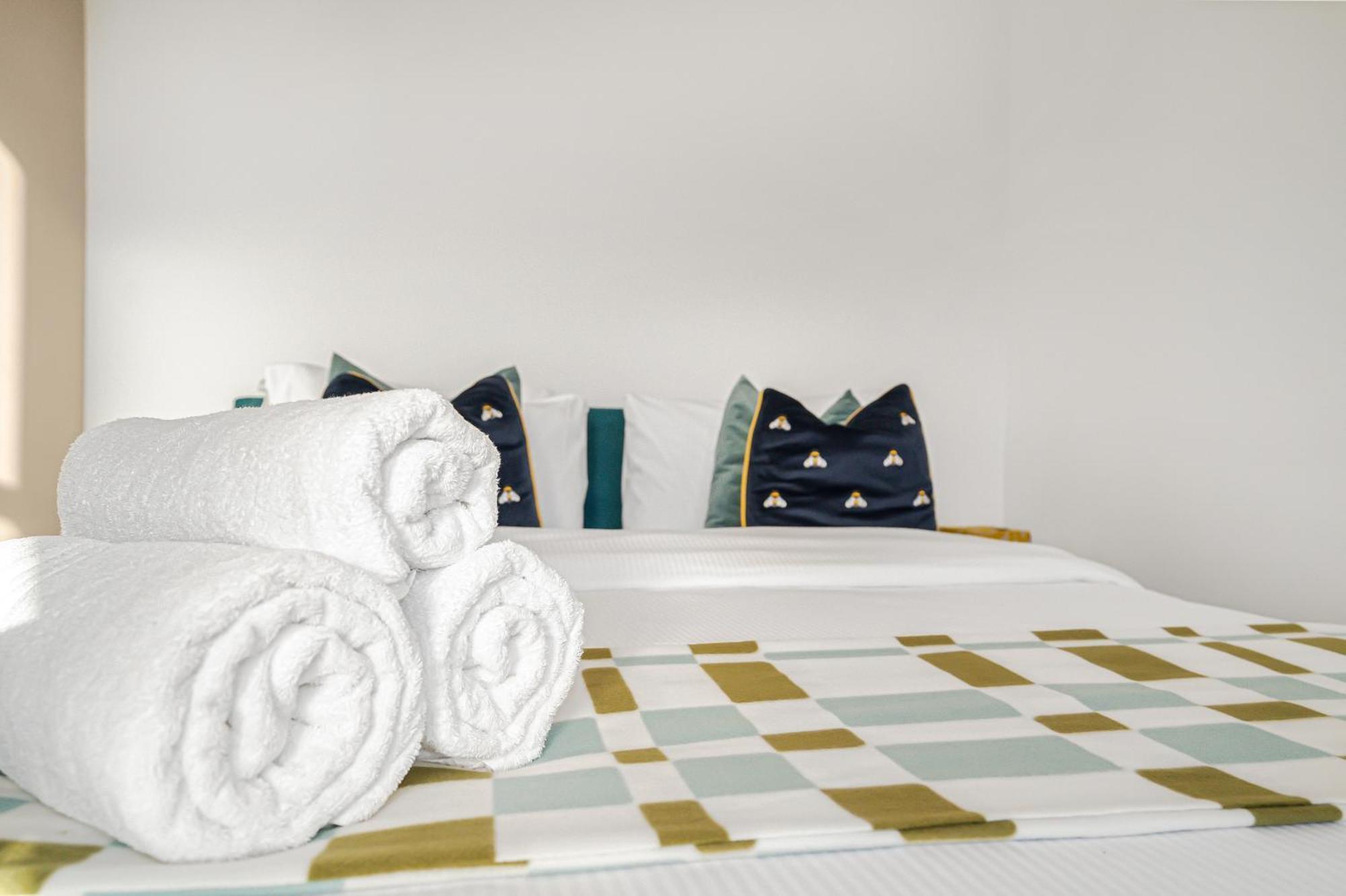 Appartement Stylish Modern By Livestay Short Lets & Serviced Nw6 Londen