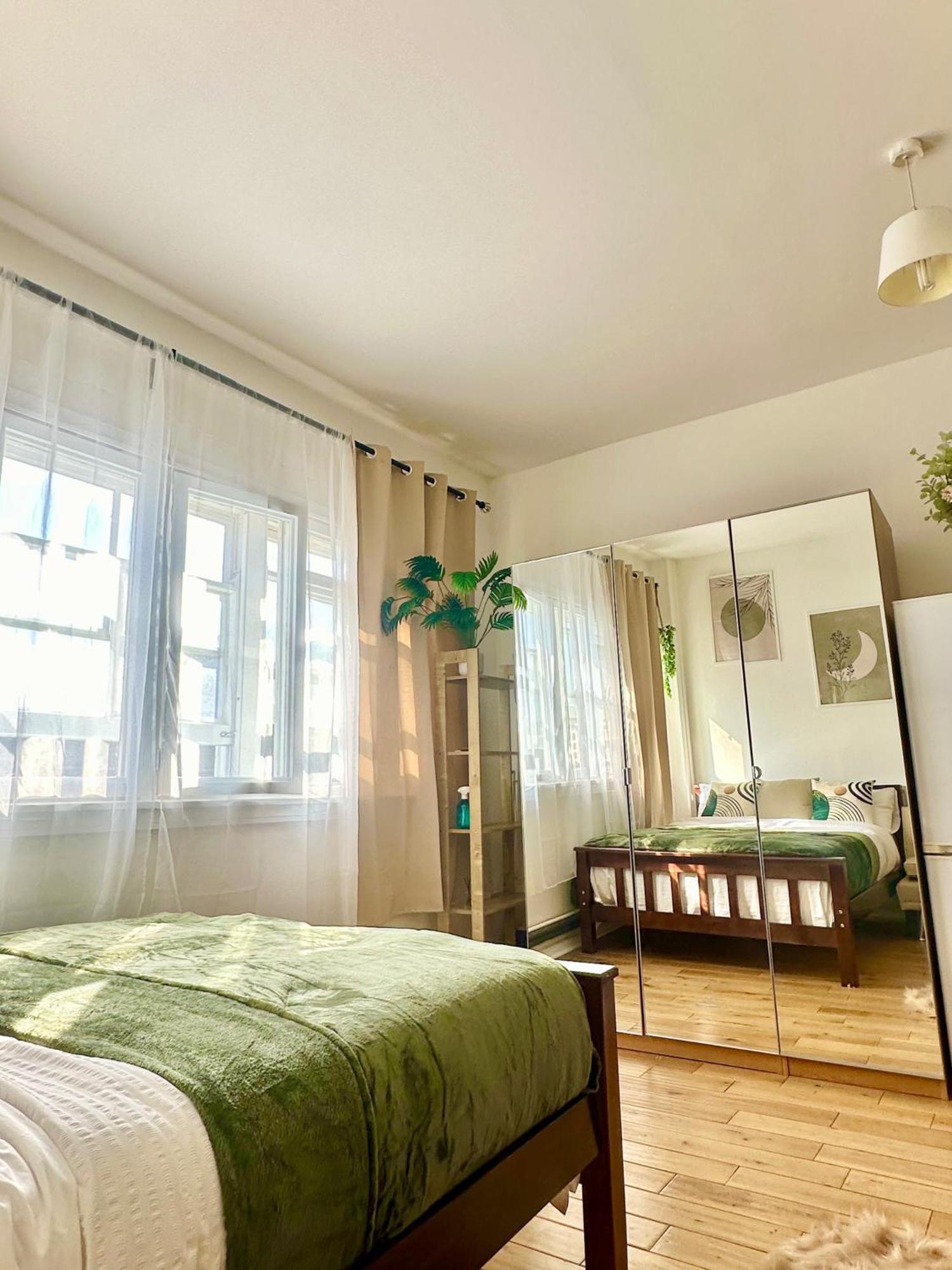 Cozy In Apartment