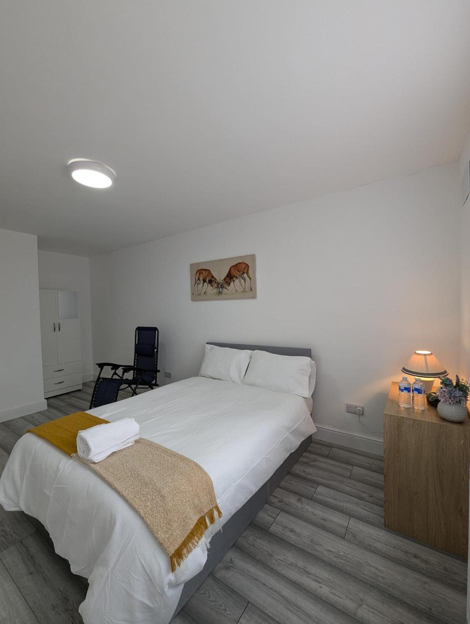 Modern 3 Bedroom - Docklands Appartement