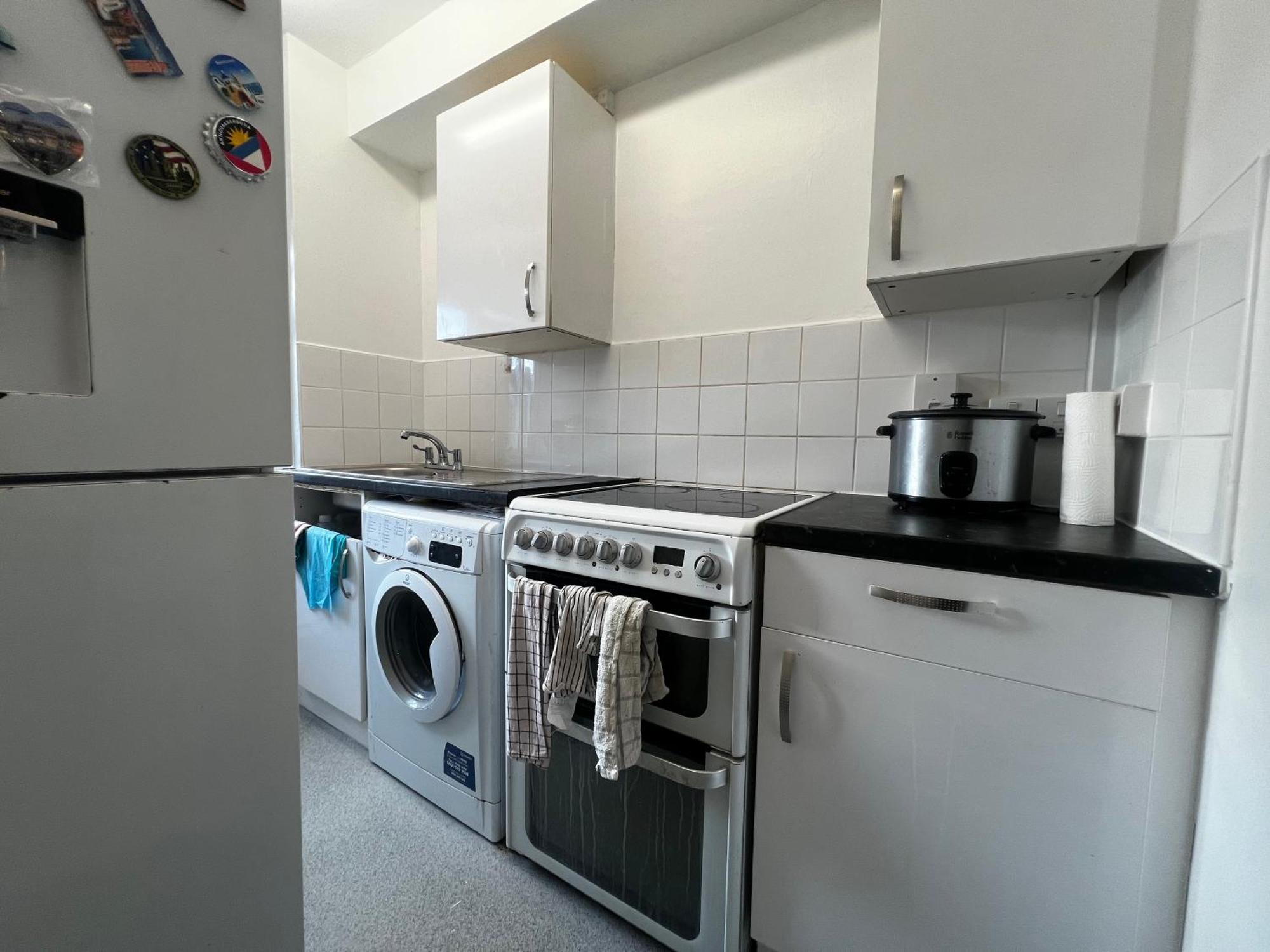 1-bed Flat With Fast Wi-fi In Prime Location 15mins From Appartement *