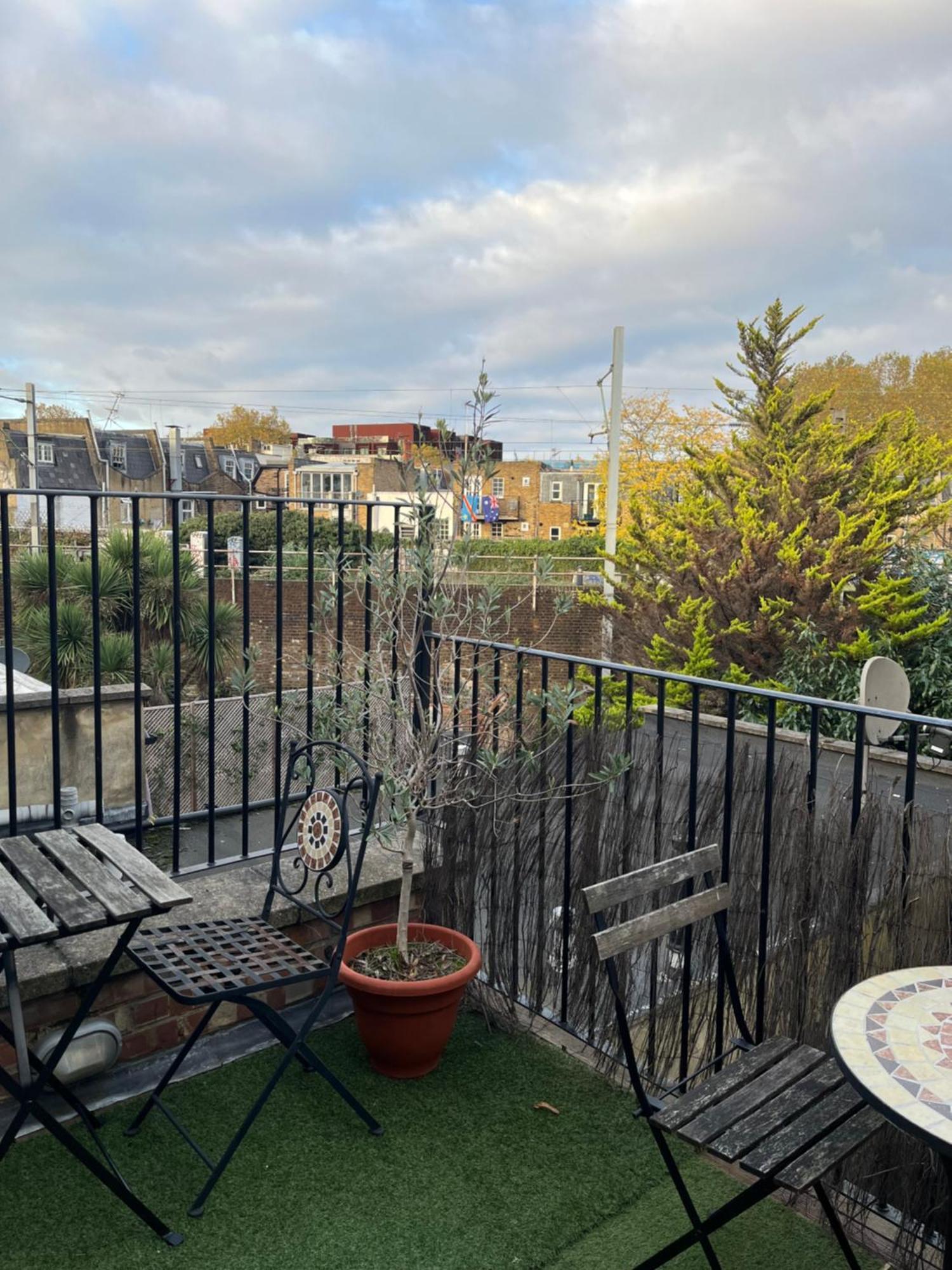 Cosy Camden 1 Bedroom Terrace Appartement Londen
