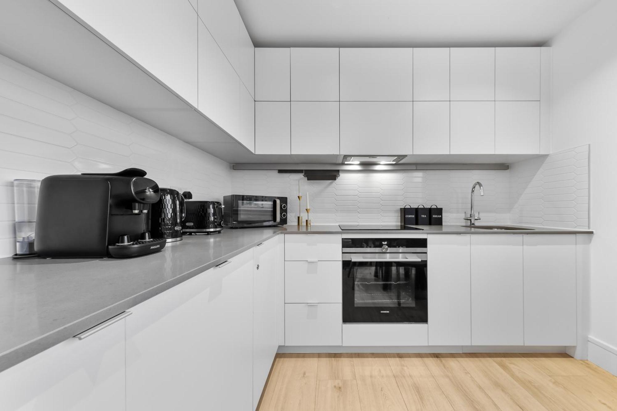 Apartment Stylish Retreats On Olympic Way *