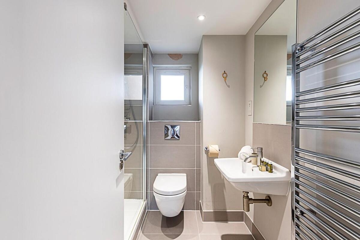 Apartment Sunny Belgravia With A Balcony London