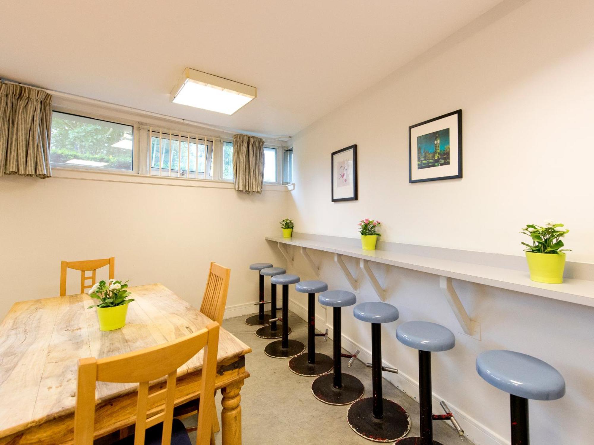 Yha Thameside Vandrarhem