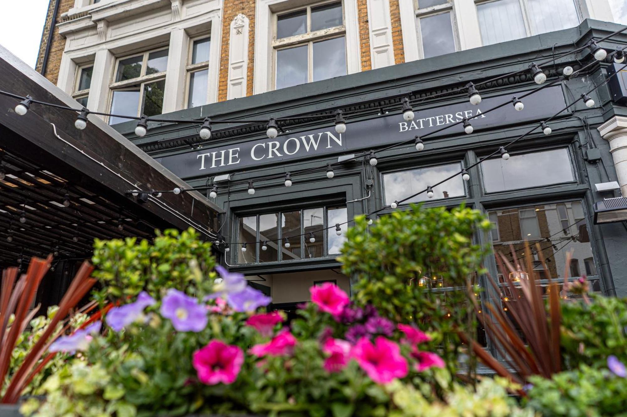 Publove @ The Crown, Battersea London