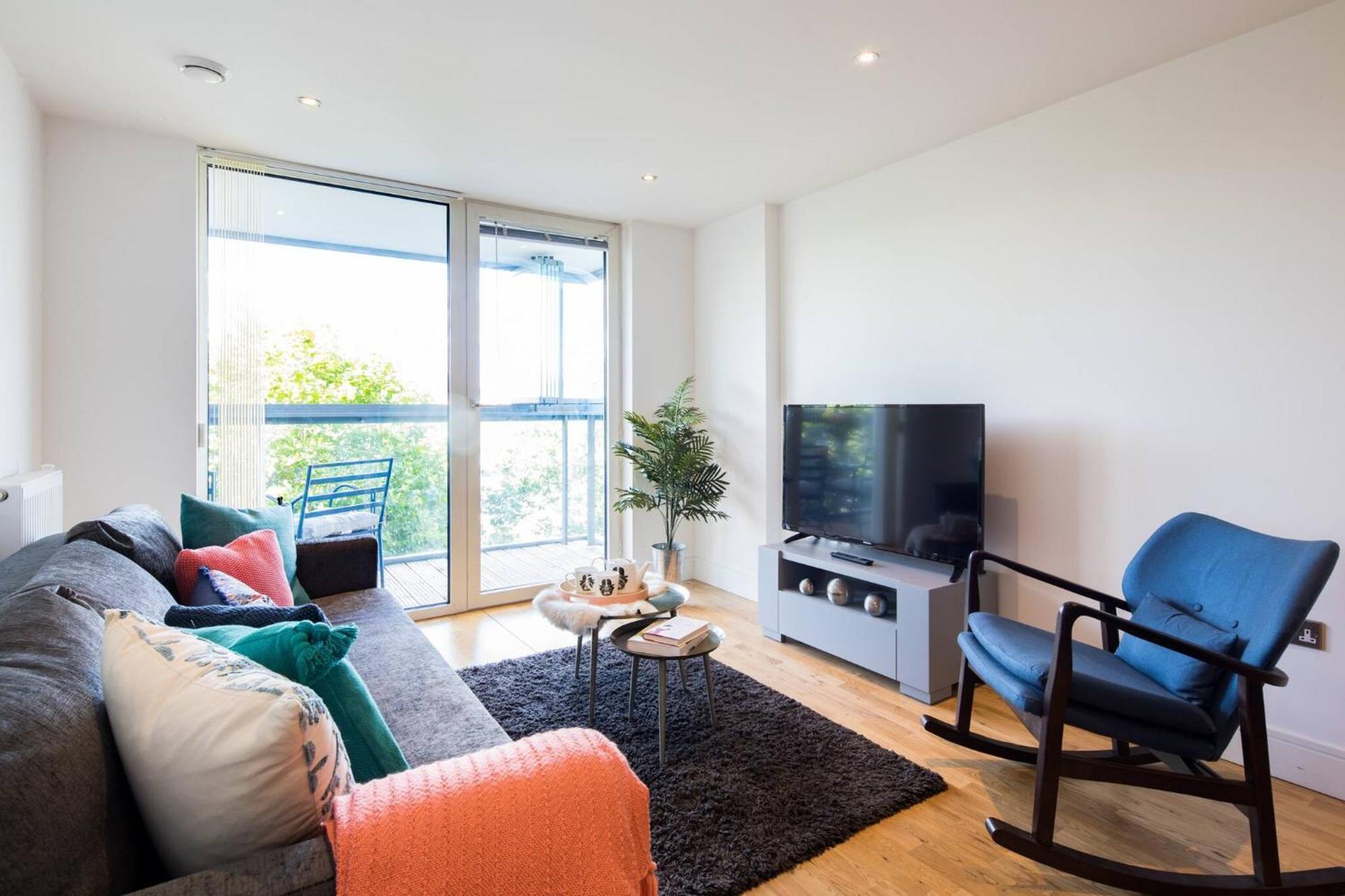 Greenwich Riverside 2 Bed Sleeps 6 *