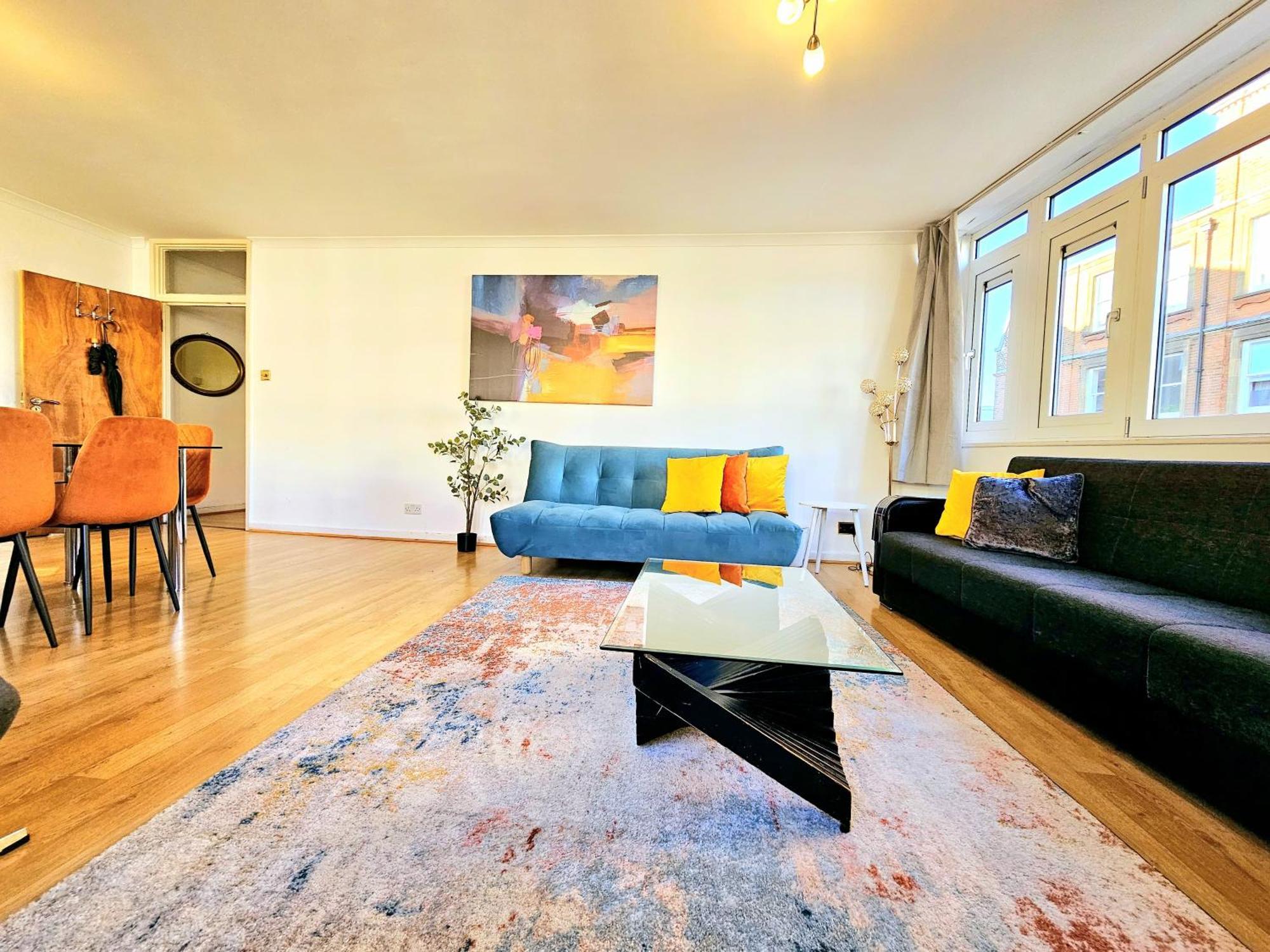 Lägenhet Bright & Spacious In Building With Lift, Right Next To Bayswater Station - Walk To Kensington Palace, Hyde Park, Little Venice & Notting Hill *