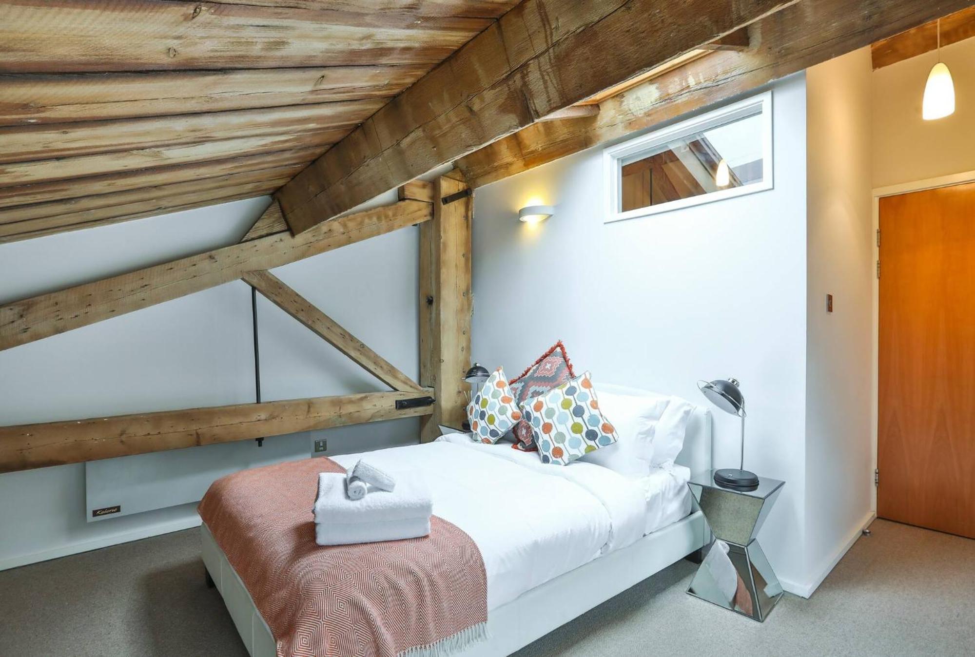 Wild Roses Serviced - Excel Warehouse 1 Appartement