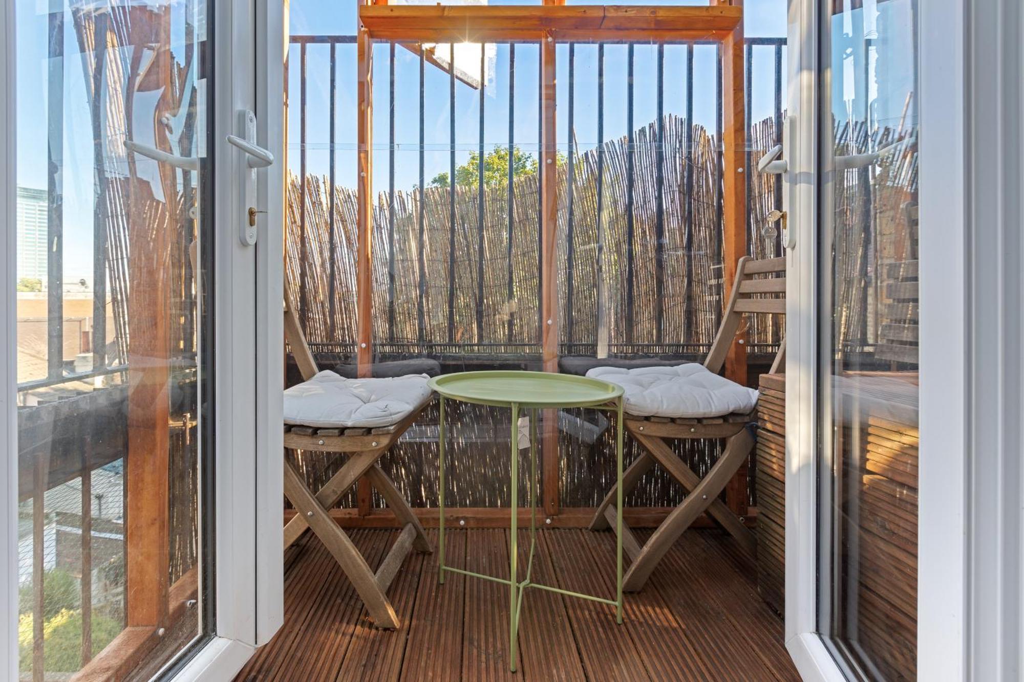 Modern Flat & Balcony In Historic West Kensington Appartement
