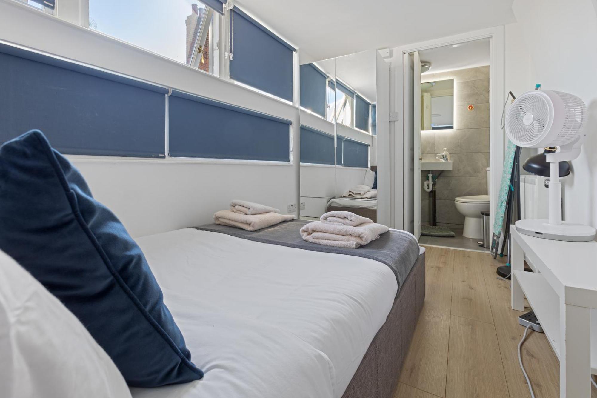 Modern Flat & Balcony In Historic West Kensington Appartement