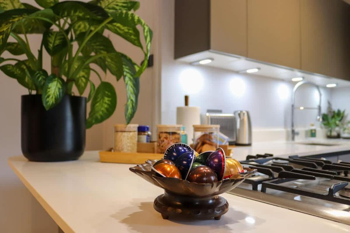 Semesterbostad Modern Double Bedroom In 1 London