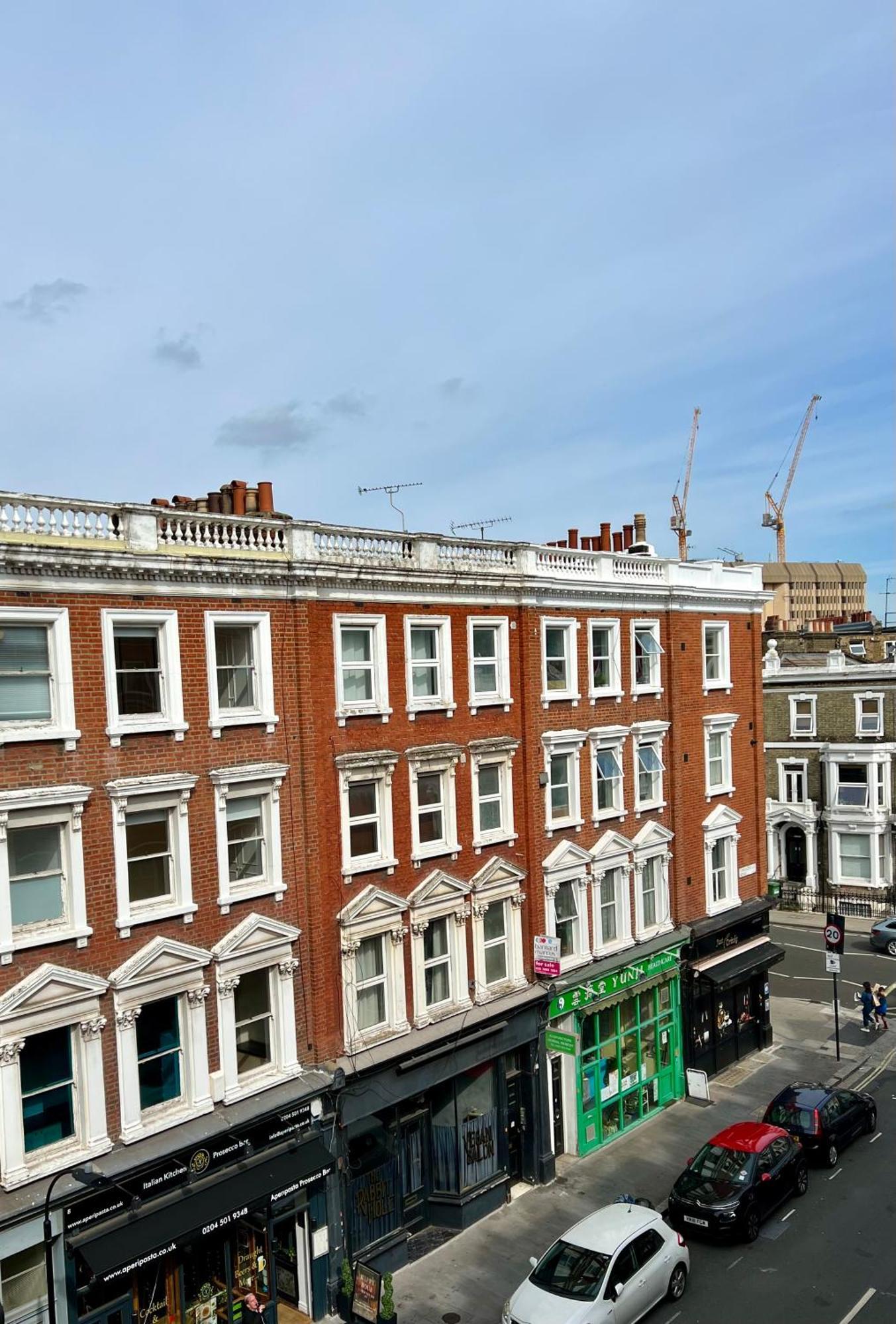 Appartement Flat In Victorian West Kensington Mansion Londen