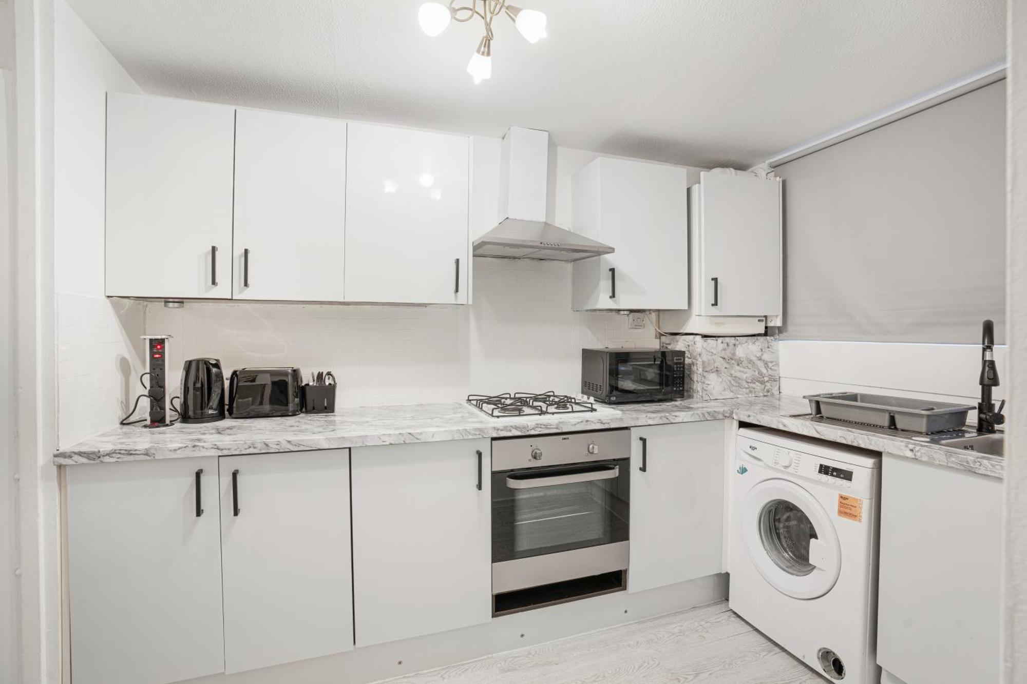 Casa vacanze Luxury 3 Bedroom House In Woodgreen Londra