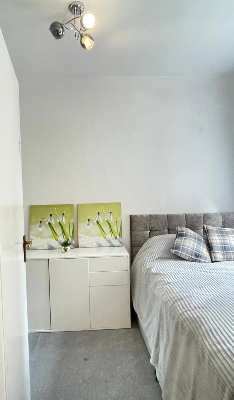 Westminster Flat For Families & Business Travelers, Steps To Landmarks! Lejlighed