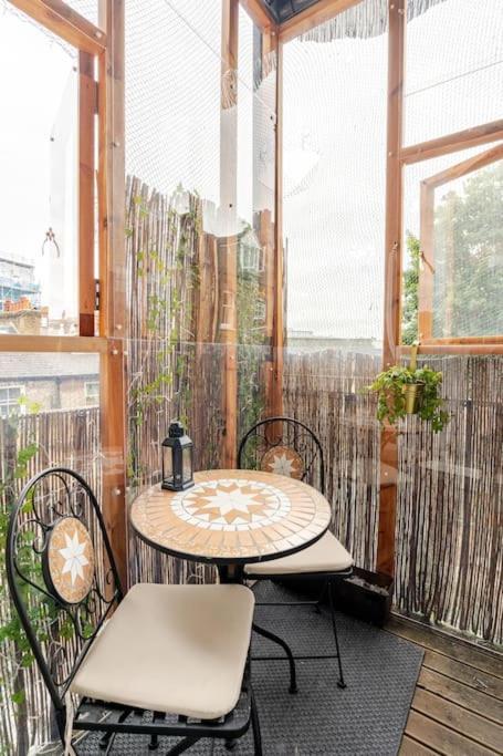 Lägenhet Balcony Flat In Victorian West Kensington Mansion London