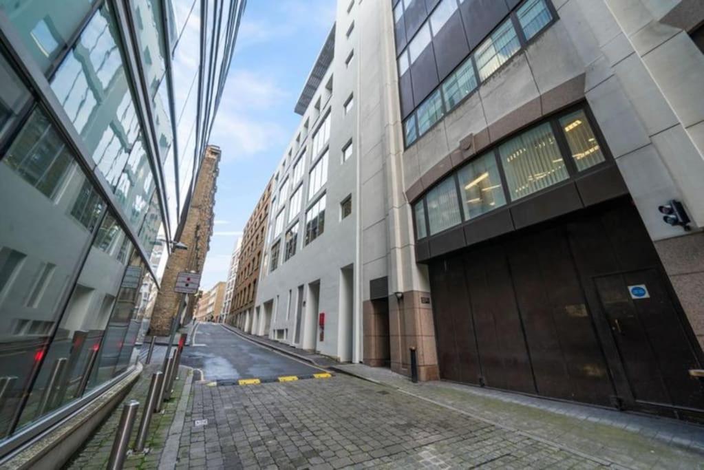 Stylish And Very With Balcony Appartement Londres