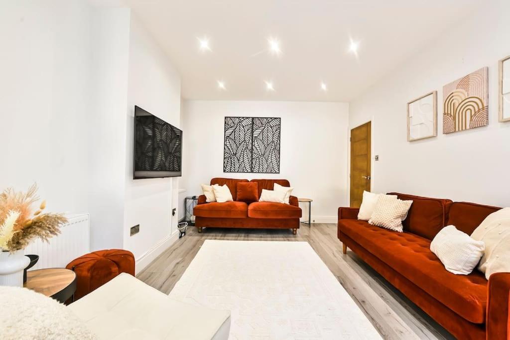 House With Garden Next Wembley Stadium Free Parking *