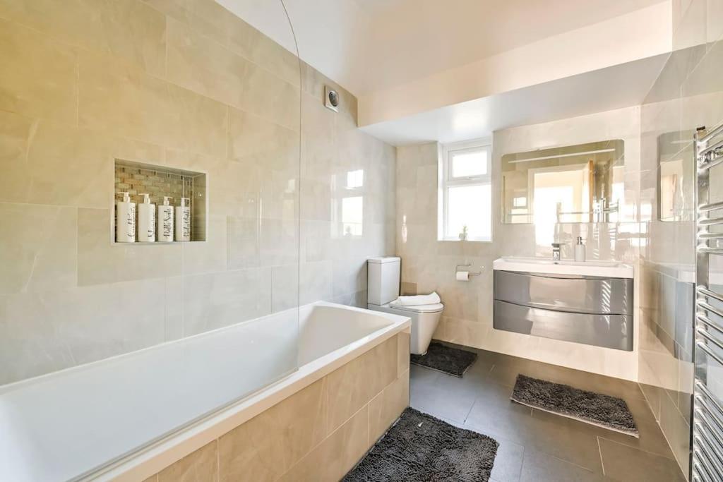 House With Garden Next Wembley Stadium Free Parking Appartement *