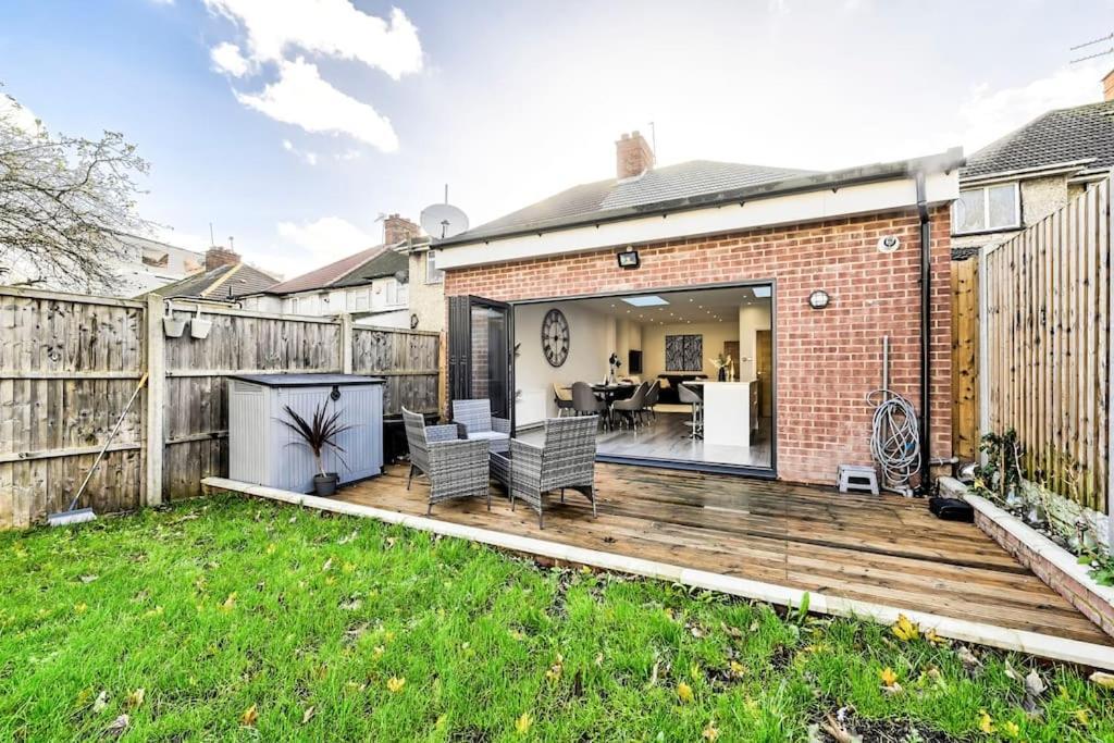 House With Garden Next Wembley Stadium Free Parking Appartement Londres