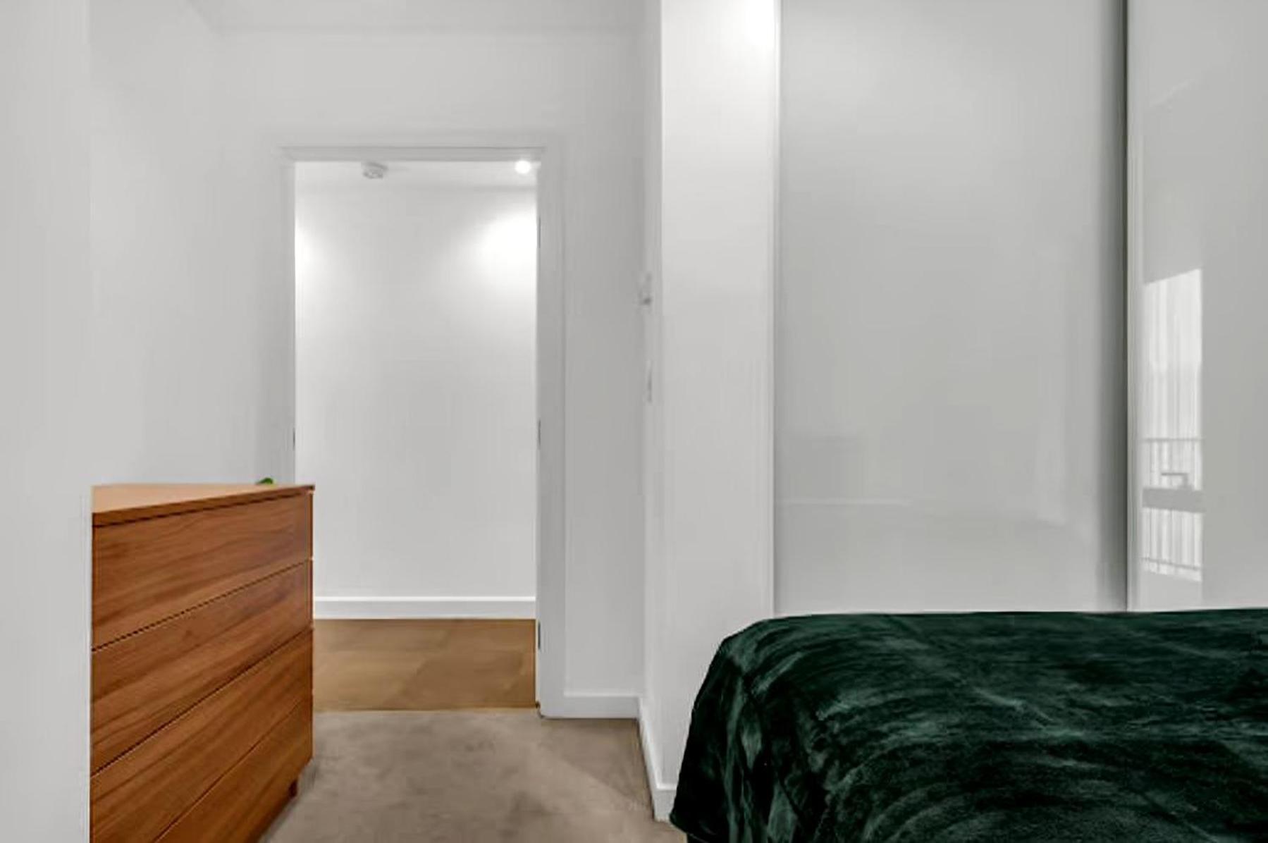 Londwell, Kings Cross & Pentonville Luxury Balcony London