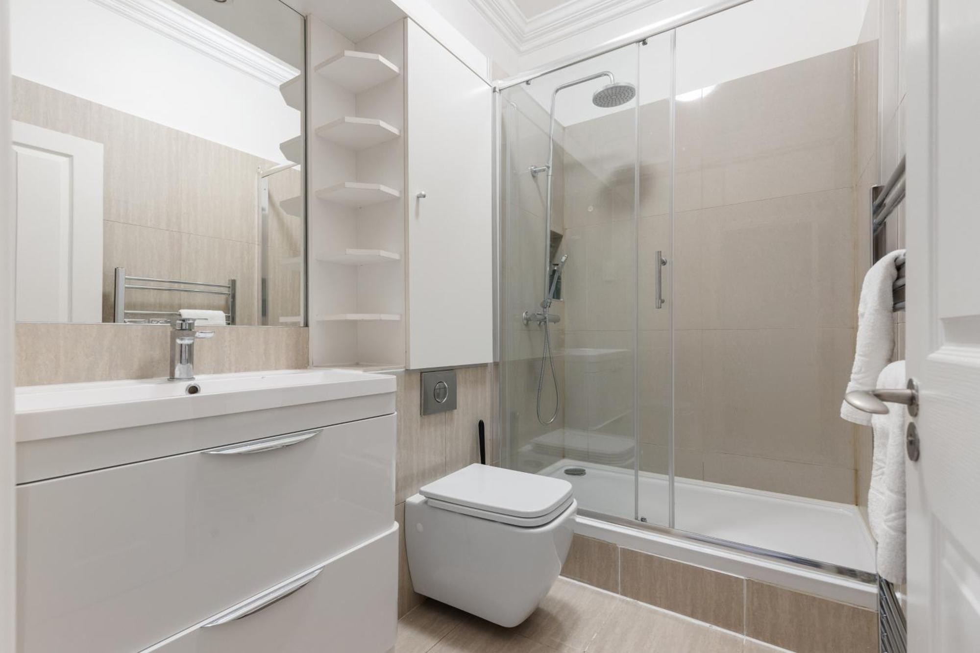 Heavenly Stays, Knightsbridge, Stylish 2-bd Escape Lejlighed *