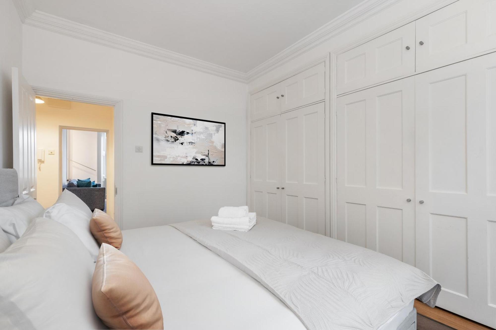 Lejlighed Heavenly Stays, Knightsbridge, Stylish 2-bd Escape