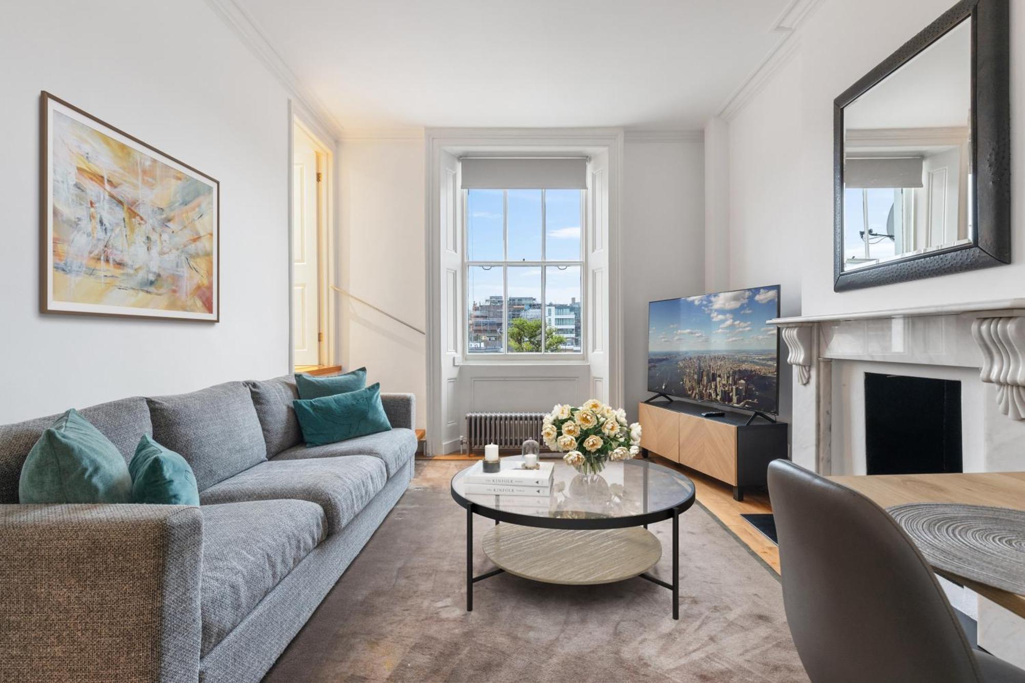 Lejlighed Heavenly Stays, Knightsbridge, Stylish 2-bd Escape *
