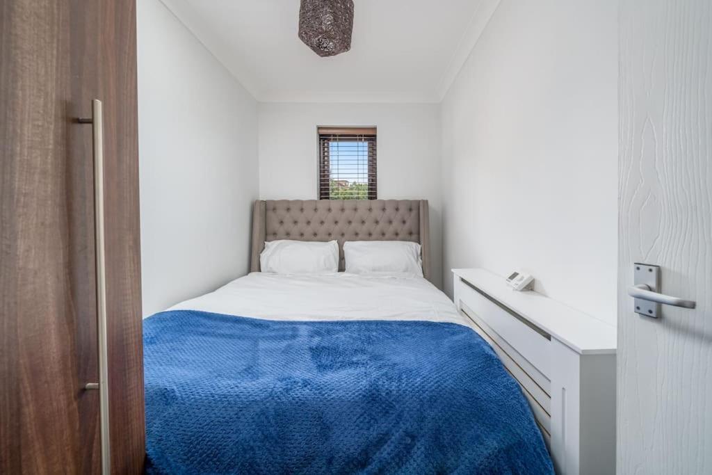 Gorgeous House, 5 Beds, Amazing Transport Links * Londra