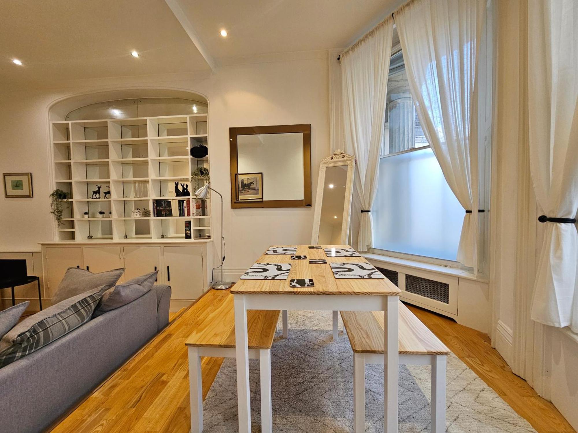 Nest 2 Bedroom In Paddington Apartment London