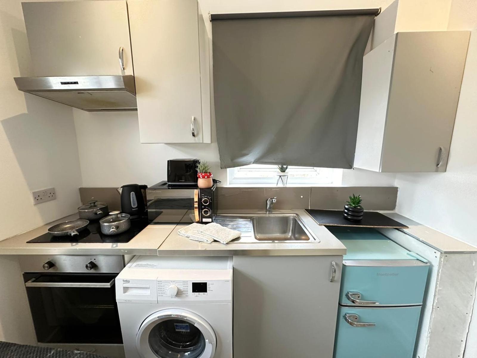Comfortable Near Central Appartement *