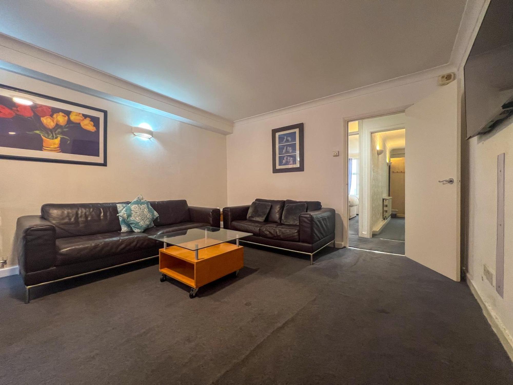 Collection In Prestigious Mayfair Location * Londra