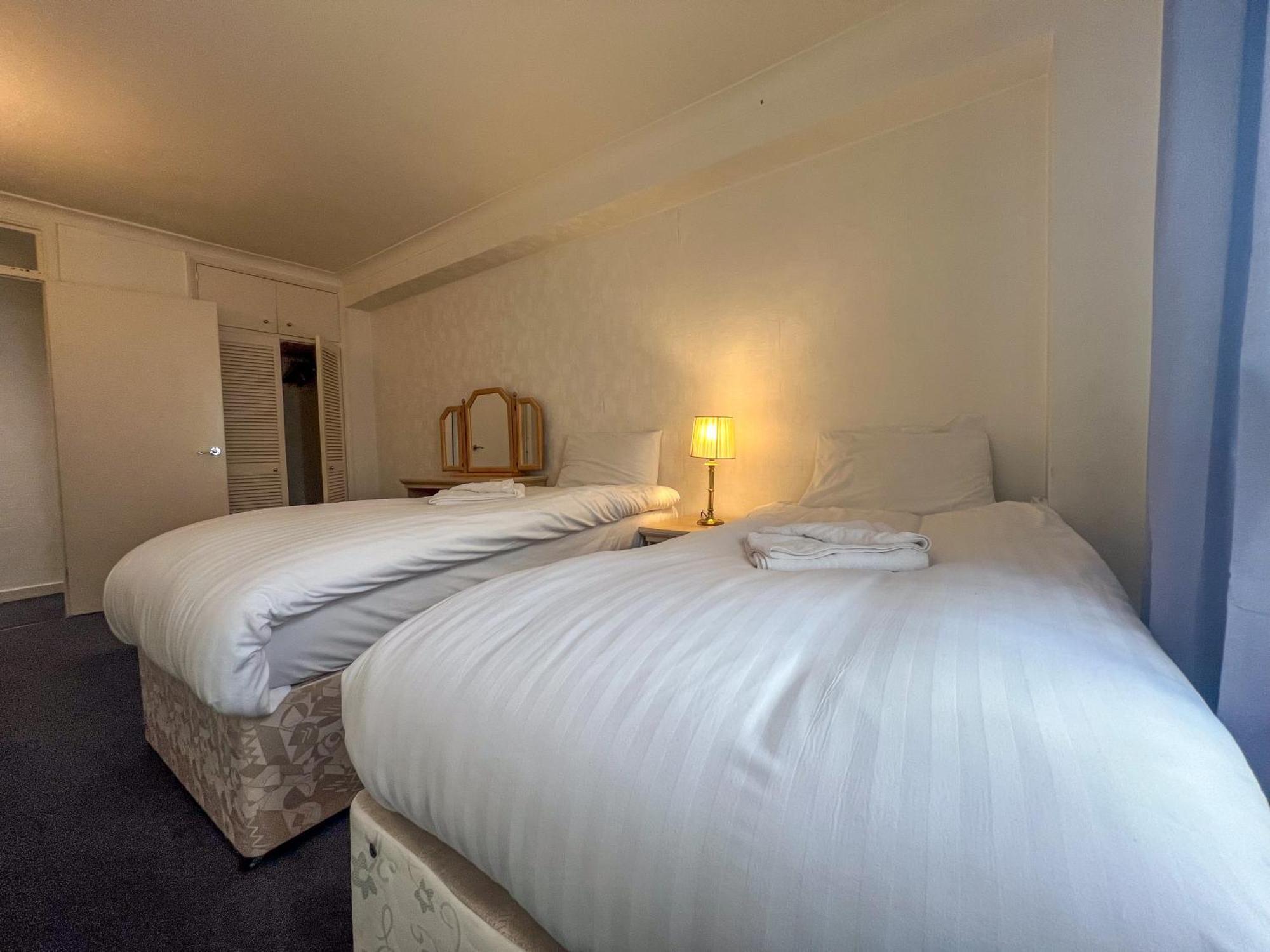 Collection In Prestigious Mayfair Location * Londra