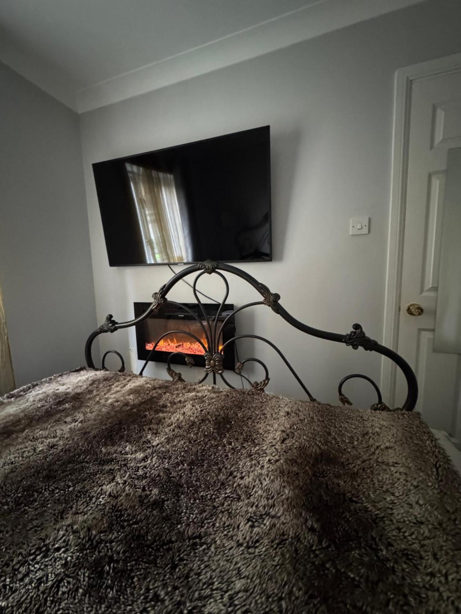 Privatunterkunft Waterfront Double With Fireplace In The Heart Of Royal Docks *