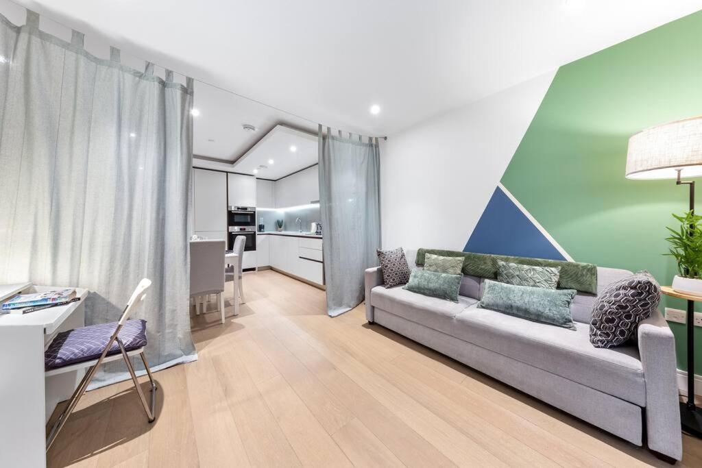 Leilighet Bright Balcony Retreat Hammersmith London