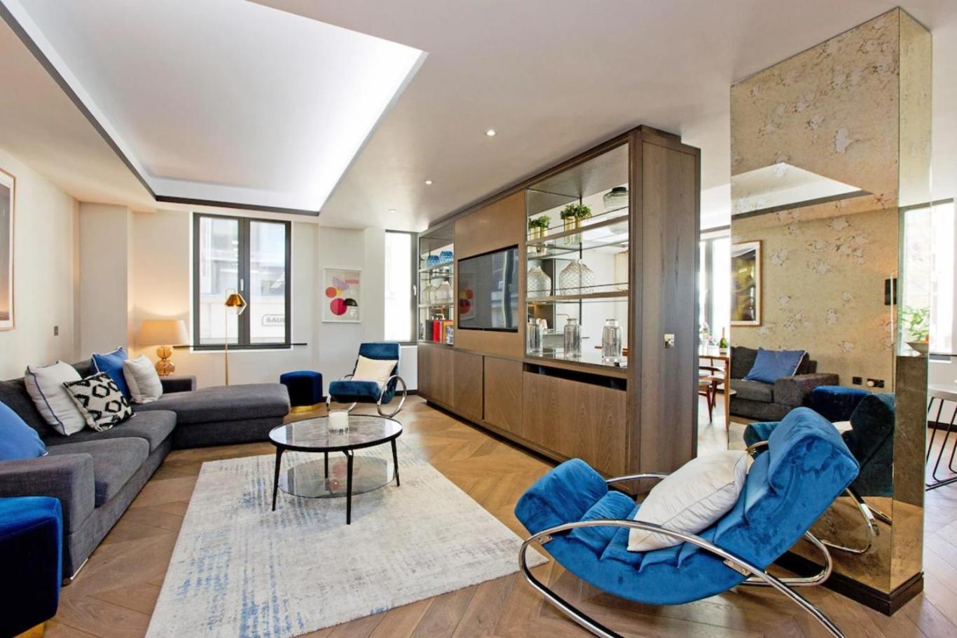 Living 3 Bedroom Appartement