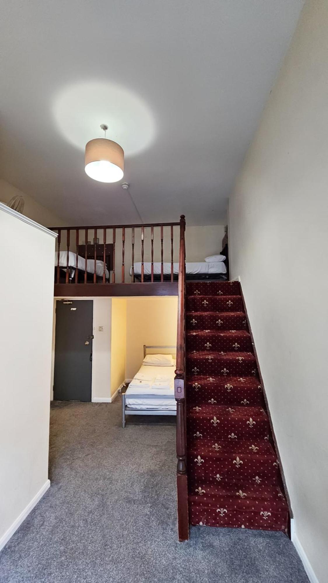 Hyde Park Court Hotel London