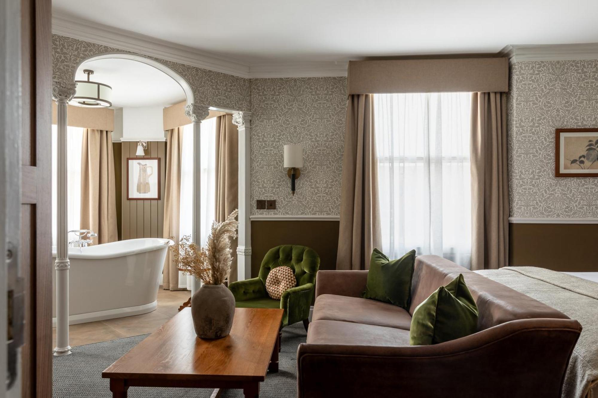 The Drayton Court Hotell London