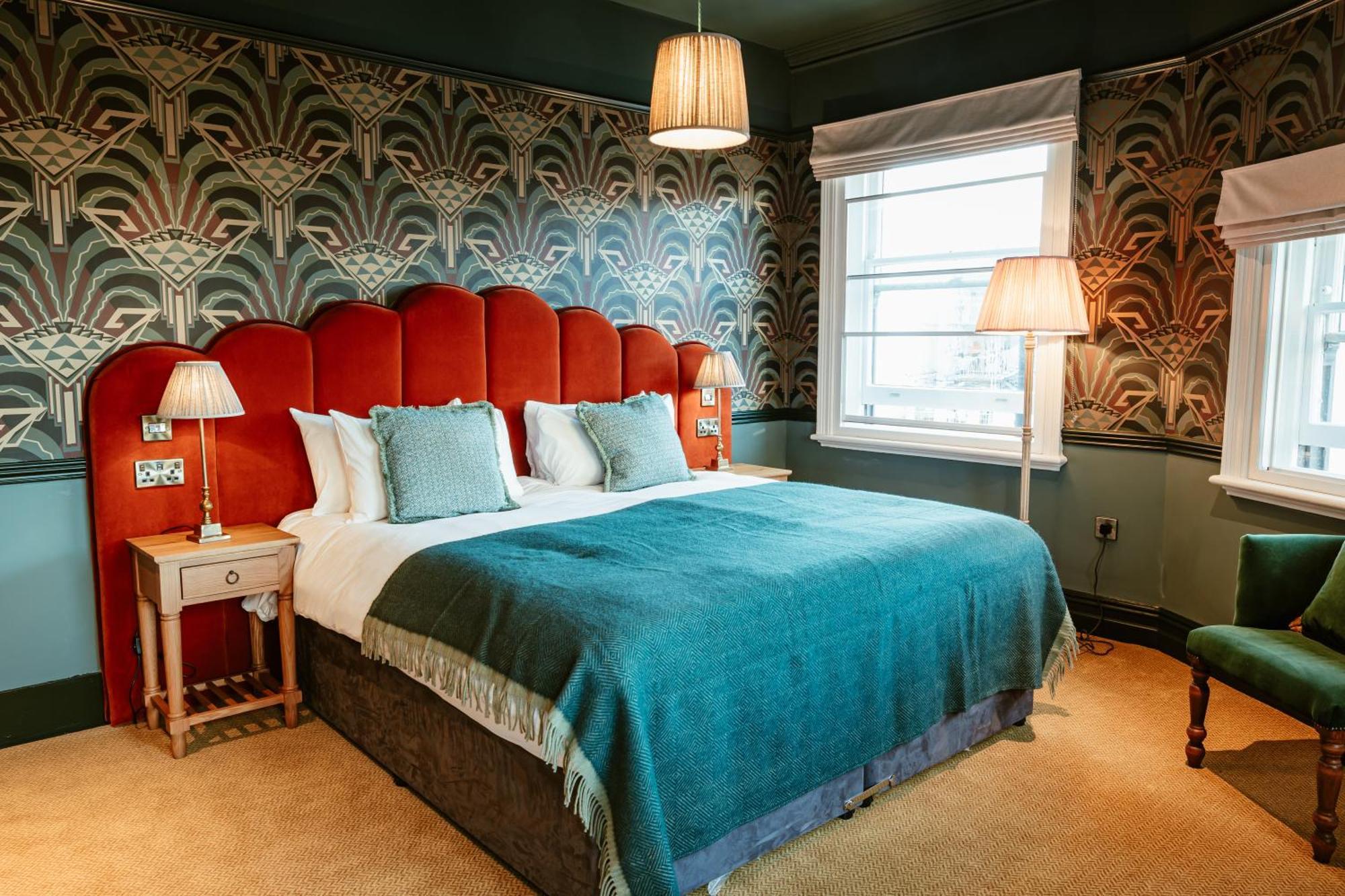Kro Hand & Flower London